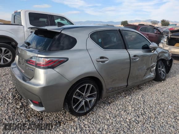 ✅ 2017 Lexus CT 200h • VIN: JTHKD5BH6H2298596 • Lot: 67414465. Wystawiony na Copart z przebiegiem 103 788 mil. Bezpłatny archiwum sprzedaży aukcyjnych z USA i szczegółowy raport historii pojazdu na DreamBid. Zdjęcie 3.