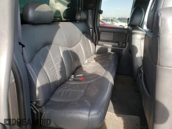 ✅ 2000 Chevrolet Silverado 1500 LS • VIN: 1GCEC19T4YZ370231 • Lot: 82366445. Listed on Copart with Not provided. Free auction sales archive from the USA and detailed vehicle history report at DreamBid. Image 10.