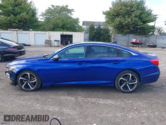 ✅ 2021 Honda Accord Sport • VIN: 1HGCV1F30MA007280 • Lot: 43309068. Wystawiony na IAAI z przebiegiem 188 669 mil. Bezpłatny archiwum sprzedaży aukcyjnych z USA i szczegółowy raport historii pojazdu na DreamBid. Zdjęcie 13.