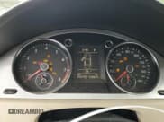 ✅ 2009 Volkswagen CC 4Motion • VIN: WVWGU73C09E539235 • Лот: 68752414. Опубликован ранее на Copart с пробегом 101 792 миль. Бесплатный доступ к архиву аукционных продаж из США и подробный отчёт об истории автомобиля на DreamBid. Изображение 9.