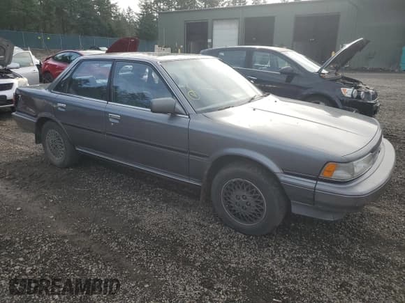 ✅ 1988 Toyota Camry LE • VIN: JT2SV22E0J0237998 • Lot: 78850584. Wystawiony na Copart z przebiegiem 165 880 mil. Bezpłatny archiwum sprzedaży aukcyjnych z USA i szczegółowy raport historii pojazdu na DreamBid. Zdjęcie 4.