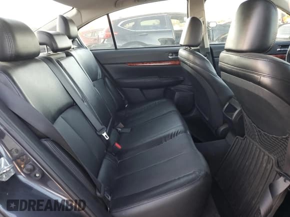 ✅ 2010 Subaru Legacy Limited • VIN: 4S3BMBJ69A3217638 • Lot: 92188265. Wystawiony na Copart z przebiegiem 158 916 mil. Bezpłatny archiwum sprzedaży aukcyjnych z USA i szczegółowy raport historii pojazdu na DreamBid. Zdjęcie 10.