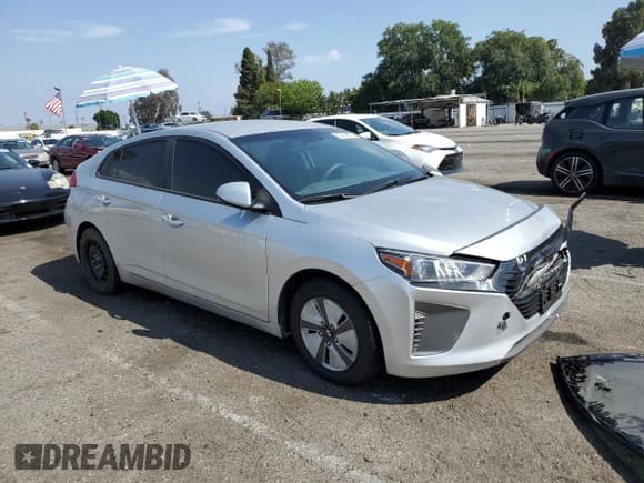 ✅ 2017 Hyundai Ioniq Blue • VIN: KMHC65LC0HU031537 • Lot: 52194305. Wystawiony na Copart z przebiegiem 62 796 mil. Bezpłatny archiwum sprzedaży aukcyjnych z USA i szczegółowy raport historii pojazdu na DreamBid. Zdjęcie 4.