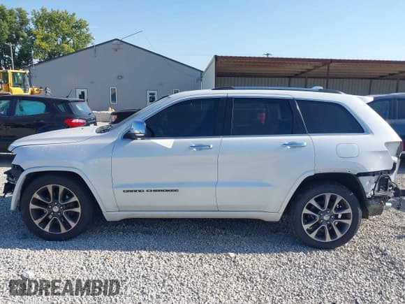 ✅ 2017 Jeep Grand Cherokee Overland • VIN: 1C4RJFCG5HC802621 • Лот: 42996429. Опубликован ранее на IAAI с пробегом 189 825 миль. Бесплатный доступ к архиву аукционных продаж из США и подробный отчёт об истории автомобиля на DreamBid. Изображение 15.