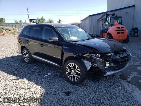 ✅ 2017 Mitsubishi Outlander SE • VIN: JA4AZ3A3XHZ022979 • Лот: 68920865. Опубликован ранее на Copart с пробегом 157 874 миль. Бесплатный доступ к архиву аукционных продаж из США и подробный отчёт об истории автомобиля на DreamBid. Изображение 4.