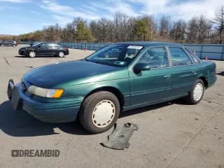 ✅ 1995 Ford Taurus GL • VIN: 1FALP52U3SA286791 • Lot: 49543075. Wystawiony na Copart z przebiegiem 69 987 mil. Bezpłatny archiwum sprzedaży aukcyjnych z USA i szczegółowy raport historii pojazdu na DreamBid. Zdjęcie 1.