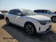 ✅ 2025 VinFast VF 8 Plus • VIN: RLLV1AFA4SH009559 • Lot: 85125915. Wystawiony na Copart z przebiegiem 13 176 mil. Bezpłatny archiwum sprzedaży aukcyjnych z USA i szczegółowy raport historii pojazdu na DreamBid. Zdjęcie 4.