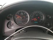 ✅ 2011 Chevrolet Suburban LS • VIN: 1GNSKHE33BR215592 • Lot: 73824354. Wystawiony na Copart z przebiegiem 230 778 mil. Bezpłatny archiwum sprzedaży aukcyjnych z USA i szczegółowy raport historii pojazdu na DreamBid. Zdjęcie 9.