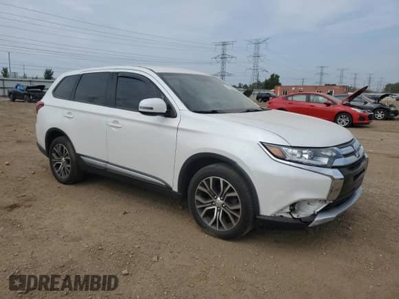 2018 Mitsubishi Outlander SE with VIN JA4AD3A34JZ000335, listed as a Copart auction lot 81208565 with 131,558 mi miles and Salvage title. Bid and sale history available at DreamBid. Image 4.
