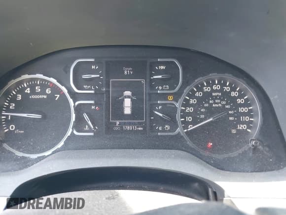 ✅ 2018 Toyota Tundra SR5 • VIN: 5TFEY5F10JX242131 • Лот: 41977889. Опубликован ранее на IAAI с пробегом 178 913 миль. Бесплатный доступ к архиву аукционных продаж из США и подробный отчёт об истории автомобиля на DreamBid. Изображение 7.