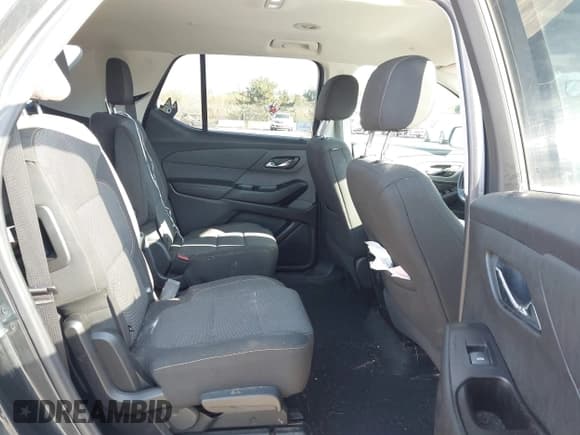 ✅ 2018 Chevrolet Traverse LT Cloth • VIN: 1GNEVGKW9JJ226820 • Lot: 43420297. Wystawiony na IAAI z przebiegiem 104 693 mil. Bezpłatny archiwum sprzedaży aukcyjnych z USA i szczegółowy raport historii pojazdu na DreamBid. Zdjęcie 8.