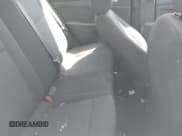 ✅ 2018 Hyundai Accent SE • VIN: 3KPC24A37JE026210 • Lot: 41753981. Wystawiony na IAAI z przebiegiem 136 056 mil. Bezpłatny archiwum sprzedaży aukcyjnych z USA i szczegółowy raport historii pojazdu na DreamBid. Zdjęcie 8.