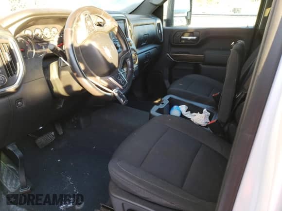 2021 Chevrolet Silverado 3500HD LT z VIN 1GC4YTEY5MF163725, wystawiony jako Copart lot #43392655 z przebiegiem 108 242 mil mil oraz Czysty tytuł • Clean title. Historia ofert i sprzedaży dostępna na DreamBid. Obrazek 7.