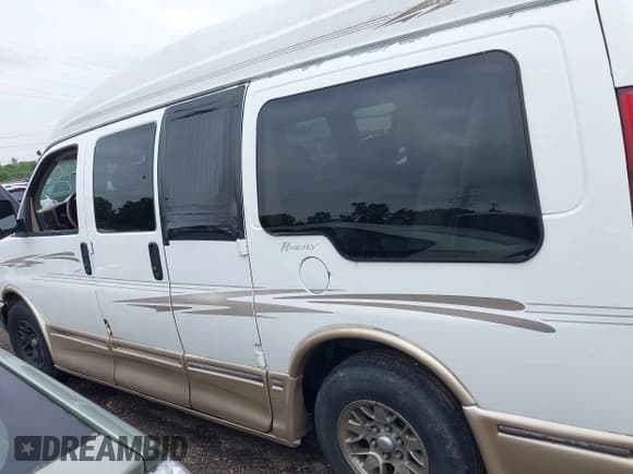 ✅ 2005 GMC Savana Cargo YF7 Upfitter • VIN: 1GDFG15TX51100456 • Lot: 42711052. Listed on IAAI with 256,014 mi. Free auction sales archive from the USA and detailed vehicle history report at DreamBid. Image 14.