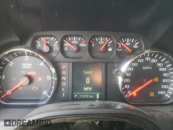 ✅ 2017 Chevrolet Silverado 2500HD • VIN: 1GB2KUEG9HZ385196 • Лот: 84614785. Опубликован ранее на Copart с пробегом 179 781 миль. Бесплатный доступ к архиву аукционных продаж из США и подробный отчёт об истории автомобиля на DreamBid. Изображение 9.