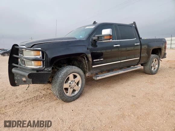 ✅ 2015 Chevrolet Silverado 2500HD LTZ • VIN: 1GC1KWEG0FF518140 • Lot: 57902025. Wystawiony na Copart z przebiegiem 328 656 mil. Bezpłatny archiwum sprzedaży aukcyjnych z USA i szczegółowy raport historii pojazdu na DreamBid. Zdjęcie 1.