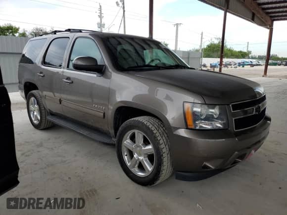 2014 Chevrolet Tahoe LT z VIN 1GNSCBE0XER154133, wystawiony jako Copart lot #91109625 z przebiegiem Nie podano mil oraz Czysty tytuł • Clean title. Historia ofert i sprzedaży dostępna na DreamBid. Obrazek 4.