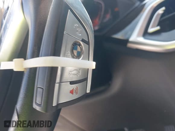 ✅ 2020 BMW X7 xDrive40i • VIN: 5UXCW2C04L9A03438 • Лот: 43187346. Опубликован ранее на IAAI с пробегом 102 740 миль. Бесплатный доступ к архиву аукционных продаж из США и подробный отчёт об истории автомобиля на DreamBid. Изображение 11.