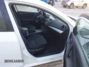 ✅ 2012 Mazda 3 i Sport • VIN: JM1BL1UG4C1551687 • Lot: 43390051. Wystawiony na IAAI z przebiegiem 139 705 mil. Bezpłatny archiwum sprzedaży aukcyjnych z USA i szczegółowy raport historii pojazdu na DreamBid. Zdjęcie 5.