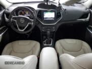 ✅ 2017 Jeep Cherokee Overland • VIN: 1C4PJMJS9HW544010 • Lot: 72061805. Listed on Copart with 55,097 mi. Free auction sales archive from the USA and detailed vehicle history report at DreamBid. Image 8.