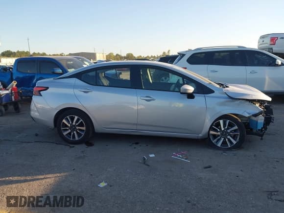 ✅ 2023 Nissan Versa SV • VIN: 3N1CN8EV5PL829745 • Lot: 43657225. Wystawiony na IAAI z przebiegiem 60 797 mil. Bezpłatny archiwum sprzedaży aukcyjnych z USA i szczegółowy raport historii pojazdu na DreamBid. Zdjęcie 14.