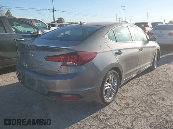 ✅ 2019 Hyundai Elantra SEL • VIN: 5NPD84LFXKH440850 • Лот: 43685194. Опубликован ранее на IAAI с пробегом 154 000 миль. Бесплатный доступ к архиву аукционных продаж из США и подробный отчёт об истории автомобиля на DreamBid. Изображение 4.