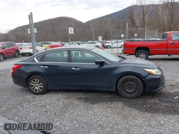 ✅ 2016 Nissan Altima S • VIN: 1N4AL3AP5GN313069 • Lot: 43754266. Listed on IAAI with 247,662 mi. Free auction sales archive from the USA and detailed vehicle history report at DreamBid. Image 13.