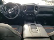 ✅ 2021 GMC Sierra 1500 • VIN: MV1N3887521ND • Лот: 73046833. Опубликован ранее на Copart с пробегом 56 992 миль. Бесплатный доступ к архиву аукционных продаж из США и подробный отчёт об истории автомобиля на DreamBid. Изображение 8.