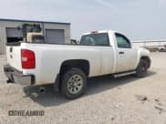 ✅ 2007 Chevrolet Silverado 1500 Work Truck • VIN: 1GCEC14C87Z549037 • Lot: 60250355. Wystawiony na Copart z przebiegiem 371 550 mil. Bezpłatny archiwum sprzedaży aukcyjnych z USA i szczegółowy raport historii pojazdu na DreamBid. Zdjęcie 3.