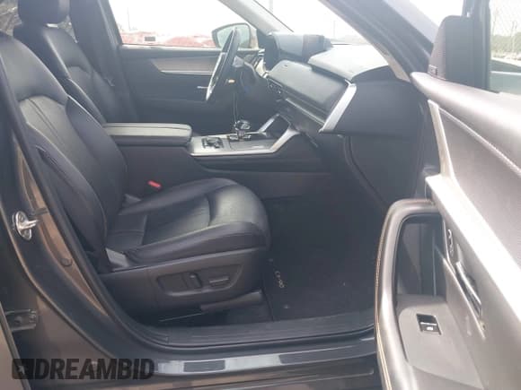 ✅ 2024 Mazda CX-90 Premium • VIN: JM3KKDHD1R1142308 • Lot: 43282823. Listed on IAAI with 49,680 mi. Free auction sales archive from the USA and detailed vehicle history report at DreamBid. Image 5.