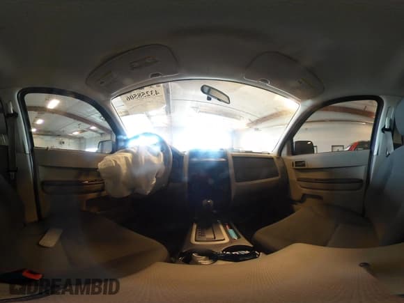 ✅ 2008 Ford Escape XLS • VIN: 1FMCU02Z48KE38724 • Lot: 43258506. Listed on IAAI with 118,965 mi. Free auction sales archive from the USA and detailed vehicle history report at DreamBid. Image 18.