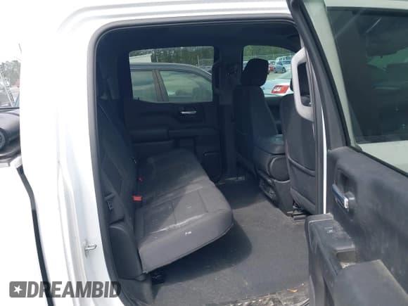 ✅ 2023 Chevrolet Silverado 1500 Custom • VIN: 3GCPABEK0PG189420 • Lot: 41931810. Wystawiony na IAAI z przebiegiem 40 505 mil. Bezpłatny archiwum sprzedaży aukcyjnych z USA i szczegółowy raport historii pojazdu na DreamBid. Zdjęcie 8.