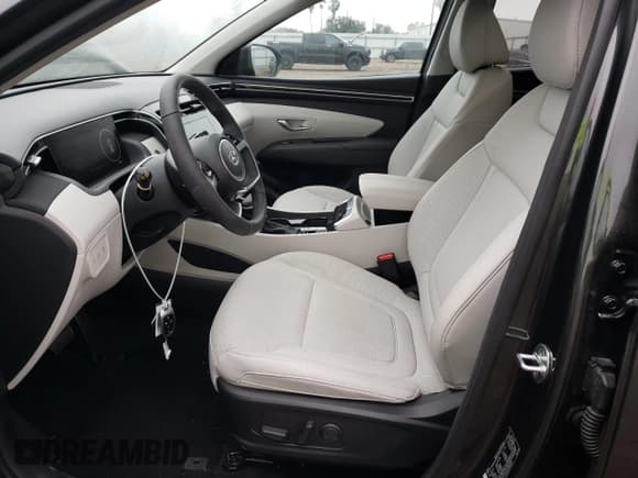 ✅ 2023 Hyundai Tucson SEL • VIN: 5NMJFCAE4PH197909 • Lot: 39811273. Wystawiony na Copart z przebiegiem 1 266 mil. Bezpłatny archiwum sprzedaży aukcyjnych z USA i szczegółowy raport historii pojazdu na DreamBid. Zdjęcie 7.