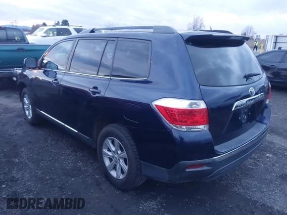 ✅ 2012 Toyota Highlander • VIN: 5TDZK3EH1CS051963 • Лот: 43758244. Опубликован ранее на IAAI с пробегом 212 037 миль. Бесплатный доступ к архиву аукционных продаж из США и подробный отчёт об истории автомобиля на DreamBid. Изображение 3.