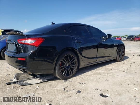 ✅ 2017 Maserati Ghibli • VIN: ZAM57XSS6H1249705 • Лот: 61602993. Опубликован ранее на Copart с пробегом 73 454 миль. Бесплатный доступ к архиву аукционных продаж из США и подробный отчёт об истории автомобиля на DreamBid. Изображение 3.