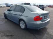 ✅ 2006 BMW 3 Series 325i • VIN: WBAVB13566KX37825 • Lot: 43759778. Wystawiony na IAAI z przebiegiem 121 243 mil. Bezpłatny archiwum sprzedaży aukcyjnych z USA i szczegółowy raport historii pojazdu na DreamBid. Zdjęcie 3.
