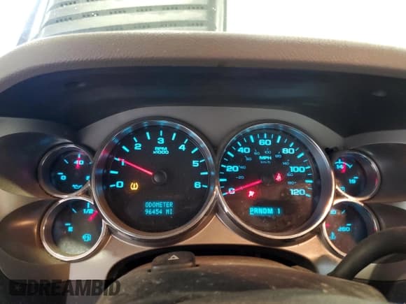 ✅ 2014 Chevrolet Silverado 2500HD Work Truck • VIN: 1GC0KVCGXEF115404 • Lot: 47121805. Wystawiony na Copart z przebiegiem 96 454 mil. Bezpłatny archiwum sprzedaży aukcyjnych z USA i szczegółowy raport historii pojazdu na DreamBid. Zdjęcie 9.