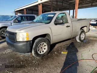 ✅ 2007 Chevrolet Silverado 1500 Work Truck • VIN: 1GCEC14X07Z599448 • Лот: 42046345. Опубликован ранее на Copart с пробегом 165 028 миль. Бесплатный доступ к архиву аукционных продаж из США и подробный отчёт об истории автомобиля на DreamBid. Изображение 1.