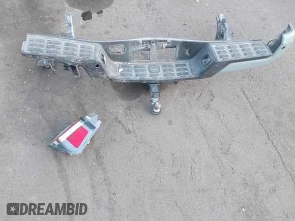 ✅ 2022 Toyota Tacoma TRD Off Road • VIN: 3TMCZ5AN4NM506607 • Лот: 43666529. Опубликован ранее на IAAI с пробегом 33 641 миль. Бесплатный доступ к архиву аукционных продаж из США и подробный отчёт об истории автомобиля на DreamBid. Изображение 12.