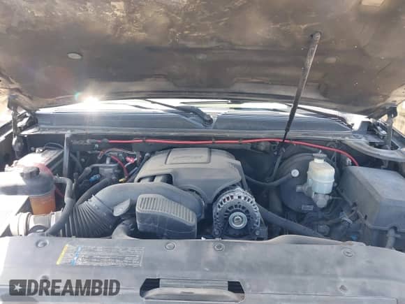 2008 Chevrolet Tahoe 2LT with VIN 1GNFC13098R136161, listed as a IAAI auction lot 42250146 with 328,795 mi miles and . Bid and sale history available at DreamBid. Image 10.