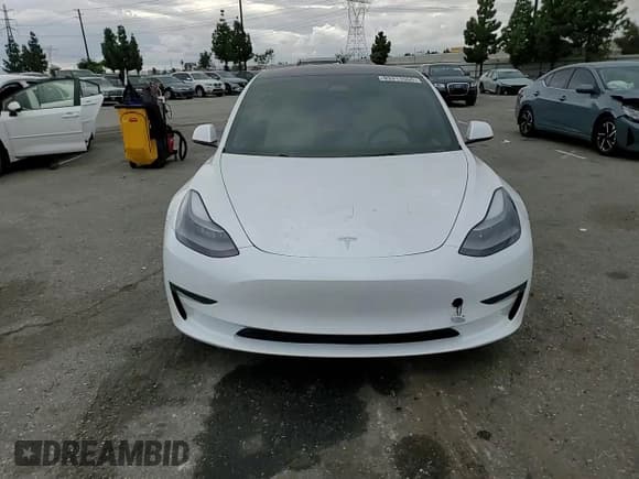 ✅ 2022 Tesla Model 3 • VIN: 5YJ3E1EAXNF153340 • Lot: 93313555. Wystawiony na Copart z przebiegiem 33 005 mil. Bezpłatny archiwum sprzedaży aukcyjnych z USA i szczegółowy raport historii pojazdu na DreamBid. Zdjęcie 13.