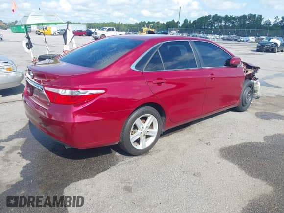 2016 Toyota Camry SE z VIN 4T1BF1FK1GU505405, wystawiony jako IAAI lot #42746443 z przebiegiem 238 864 mil mil oraz . Historia ofert i sprzedaży dostępna na DreamBid. Obrazek 4.