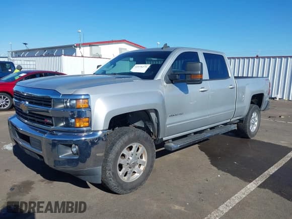 ✅ 2015 Chevrolet Silverado 2500HD LT • VIN: 1GC1KVE83FF653342 • Lot: 41970275. Listed on IAAI with 130,535 mi. Free auction sales archive from the USA and detailed vehicle history report at DreamBid. Image 23.