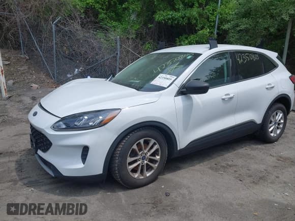 ✅ 2022 Ford Escape SE • VIN: 1FMCU9G62NUA67291 • Lot: 42350805. Listed on IAAI with 25,719 mi. Free auction sales archive from the USA and detailed vehicle history report at DreamBid. Image 2.