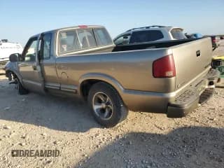 ✅ 2000 Chevrolet S-10 LS • VIN: 1GCCS19W6Y8202598 • Лот: 47307035. Опубликован ранее на Copart с пробегом 216 670 миль. Бесплатный доступ к архиву аукционных продаж из США и подробный отчёт об истории автомобиля на DreamBid. Изображение 2.