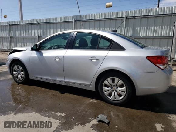 ✅ 2016 Chevrolet Cruze LS • VIN: 1G1PB5SH8G7198877 • Lot: 51341985. Listed on Copart with 82,169 mi. Free auction sales archive from the USA and detailed vehicle history report at DreamBid. Image 2.