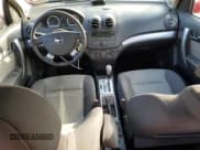 ✅ 2010 Chevrolet Aveo 1LT • VIN: KL1TD6DE6AB098555 • Lot: 44500055. Wystawiony na Copart z przebiegiem 149 069 mil. Bezpłatny archiwum sprzedaży aukcyjnych z USA i szczegółowy raport historii pojazdu na DreamBid. Zdjęcie 8.