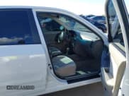 ✅ 2005 Hyundai Elantra GLS • VIN: KMHDN46D25U107471 • Lot: 43225610. Wystawiony na IAAI z przebiegiem 157 316 mil. Bezpłatny archiwum sprzedaży aukcyjnych z USA i szczegółowy raport historii pojazdu na DreamBid. Zdjęcie 5.