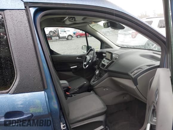 ✅ 2020 Ford Transit Connect XLT • VIN: NM0GE9F21L1450930 • Lot: 42520958. Listed on IAAI with 76,212 mi. Free auction sales archive from the USA and detailed vehicle history report at DreamBid. Image 5.