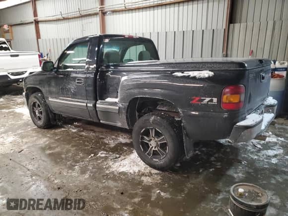 2001 Chevrolet Silverado 1500 с VIN 1GCEK14VX1Z243744, выставлен на аукционе Copart как лот 41925455 с пробегом 292 289 миль миль и Списание • Salvage title. История ставок и продаж доступна на DreamBid. Изображение 2.
